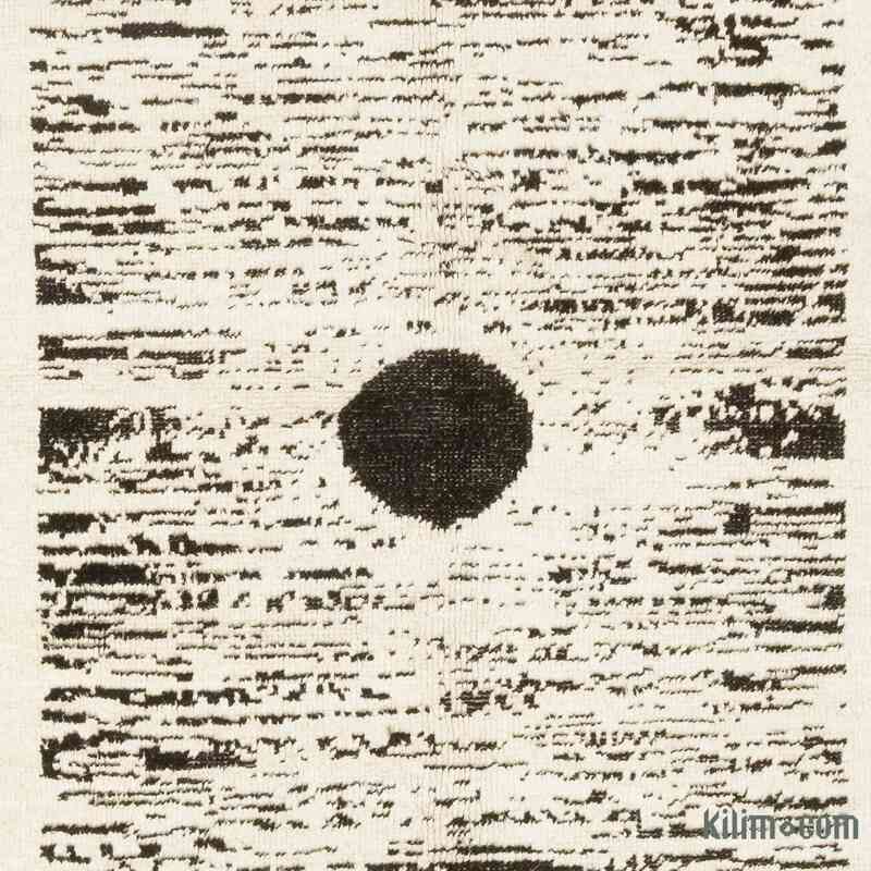New Hand-Knotted Turkish Rug - 5' 10" x 7' 10" (70" x 94") - K0059709
