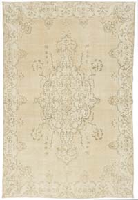 Vintage Turkish Hand-Knotted Rug - 6' 9" x 10' 3" (81" x 123")