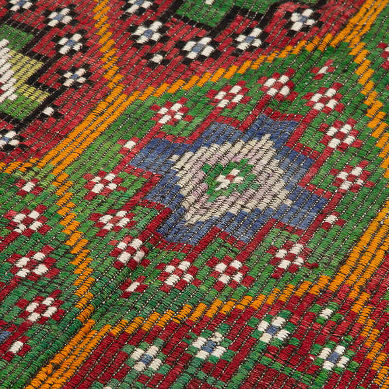 Vintage Anatolian Jijim Rug - 5' 4" x 9' 10" (64" x 118") - K0060643