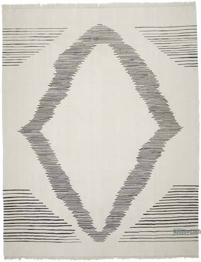 New Handwoven Turkish Kilim Rug - 8' 6" x 10' 10" (102 in. x 130 in.)