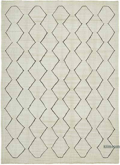 Beige New Contemporary Handwoven Kilim Rug - 8' 1" x 10' 11" (97 in. x 131 in.) - Vintage Yarn
