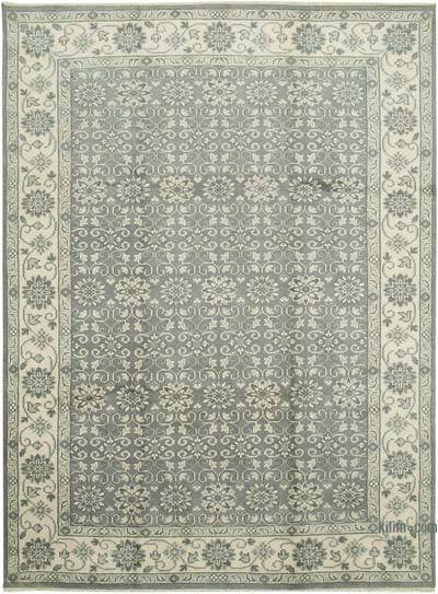 New Hand-Knotted Rug - 8' 9" x 11' 11" (105 in. x 143 in.)