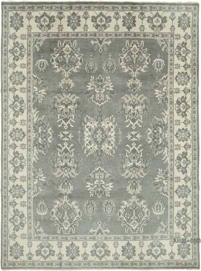 New Hand-Knotted Rug - 8' 8" x 11' 11" (104 in. x 143 in.)