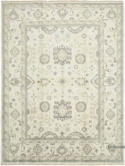 New Hand-Knotted Rug - 9' 1" x 11' 10" (109 in. x 142 in.)
