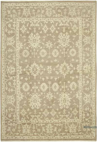 New Hand-Knotted Rug - 9' 4" x 13' 7" (112 in. x 163 in.)