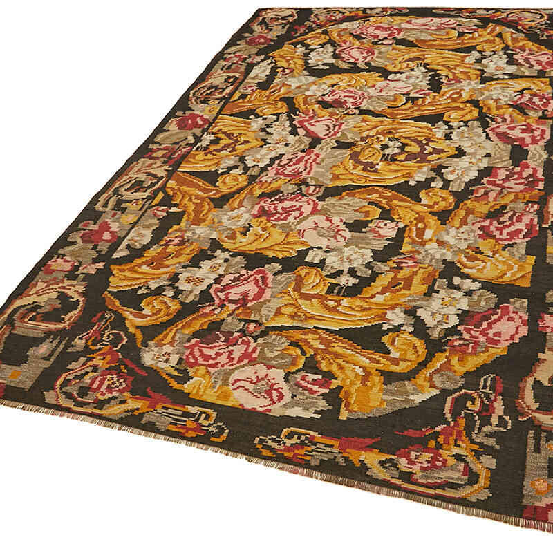 Vintage Handwoven Moldovan Kilim Rug - 6' 3" x 9' 3" (75" x 111") - K0062684