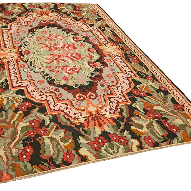 Vintage Handwoven Moldovan Kilim Rug - 6'  x 9' 1" (72" x 109") - K0062687