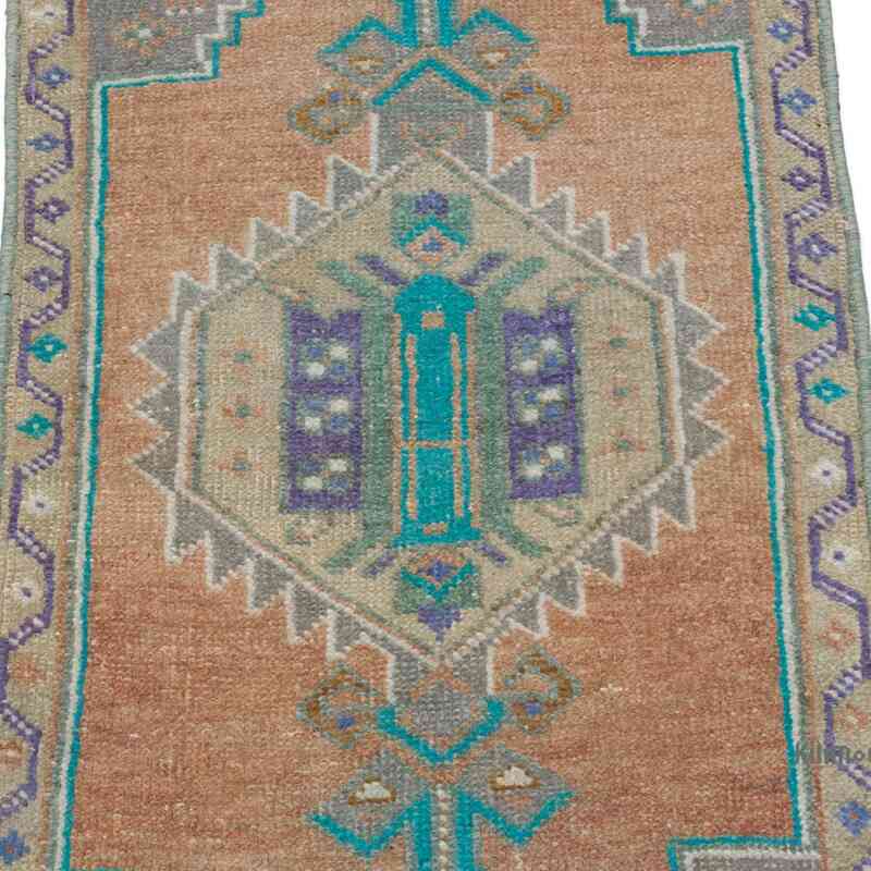 Vintage Turkish Hand-Knotted Rug - 1' 6" x 2' 7" (18 in. x 31 in.) - K0062911