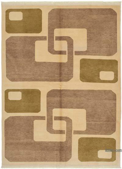 New Hand Knotted Wool Rug - 5' 11" x 8'  (71 in. x 96 in.)