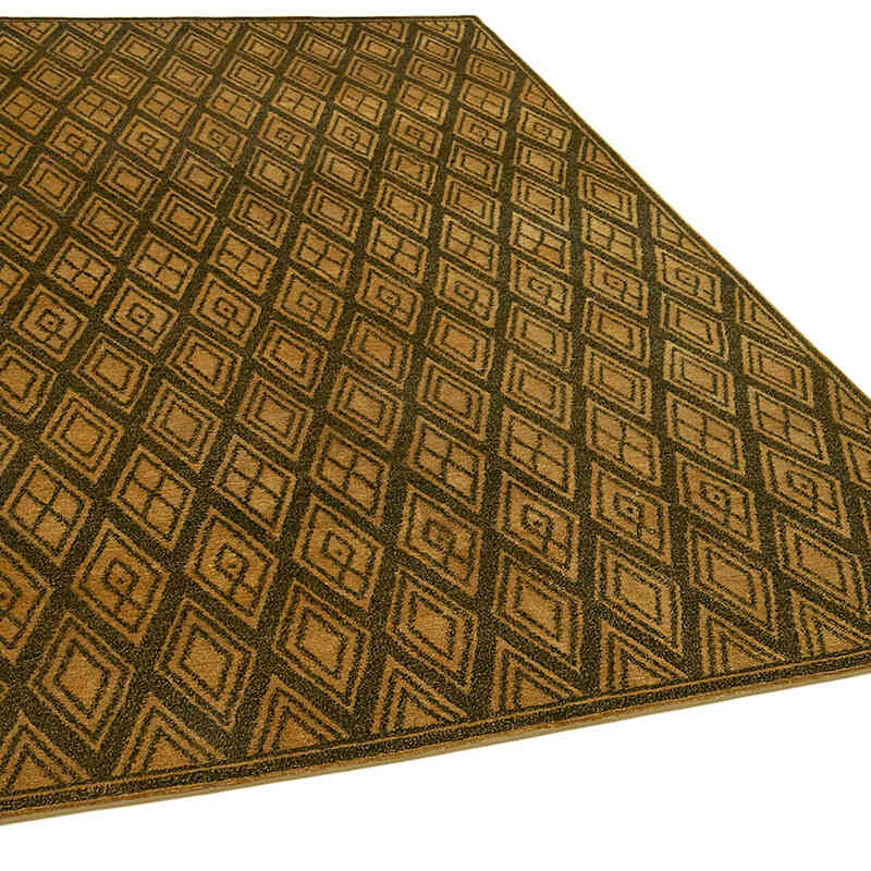 New Hand Knotted Wool Rug - 6' 1" x 8' 8" (73" x 104") - K0063209