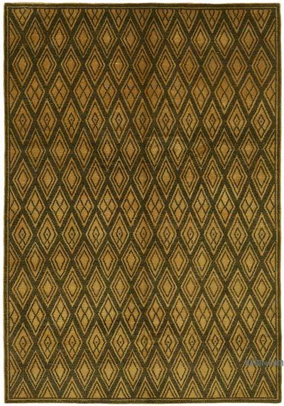 New Hand Knotted Wool Rug - 6' 1" x 8' 8" (73 in. x 104 in.)