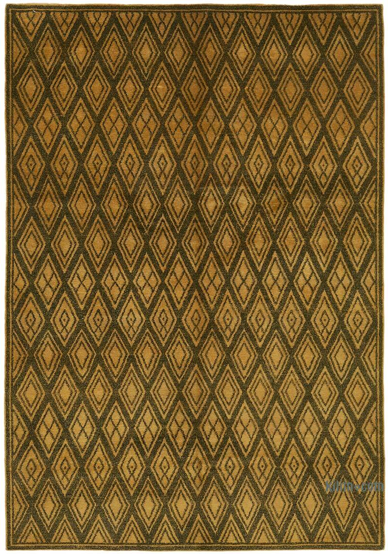 New Hand Knotted Wool Rug - 6' 1" x 8' 8" (73" x 104") - K0063209