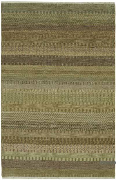 New Hand Knotted Wool Rug - 6' 1" x 9' 1" (73 in. x 109 in.)