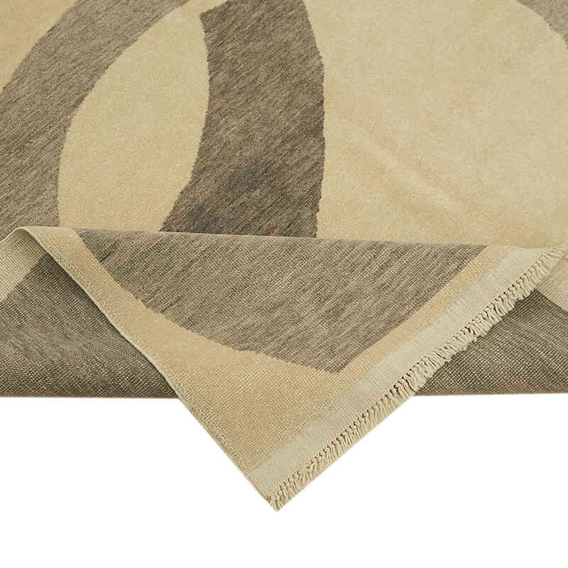 New Hand Knotted Wool Rug - 5' 11" x 8' 2" (71" x 98") - K0063217