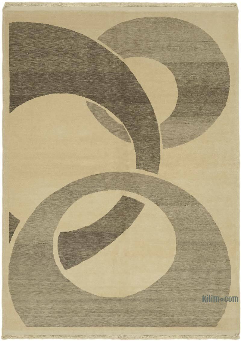 New Hand Knotted Wool Rug - 5' 11" x 8' 2" (71" x 98") - K0063217