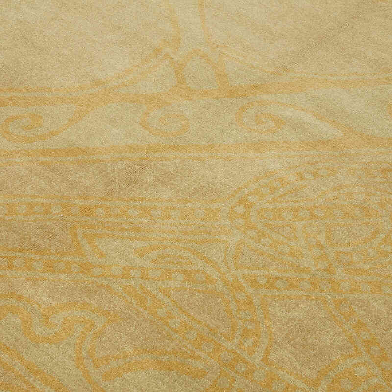 New Hand Knotted Wool Rug - 6' 9" x 9' 1" (81" x 109") - K0063249