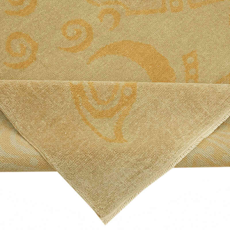 New Hand Knotted Wool Rug - 6' 9" x 9' 1" (81" x 109") - K0063249