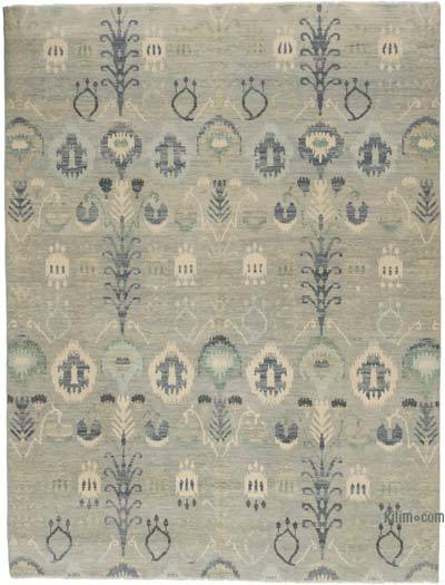 New Hand-Knotted Rug - 8' 11" x 11' 10" (107 in. x 142 in.)