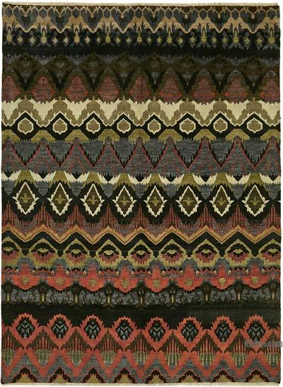New Hand-Knotted Rug - 9' 2" x 11' 6" (110 in. x 138 in.)