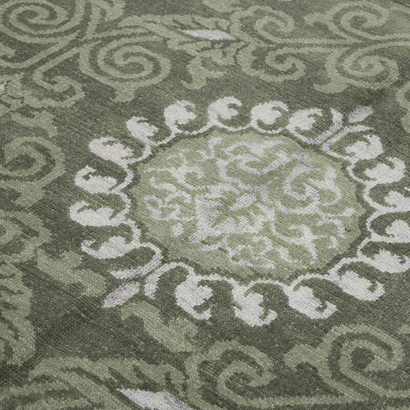 New Hand-Knotted Rug - 7' 10" x 9' 11" (94" x 119") - K0063755