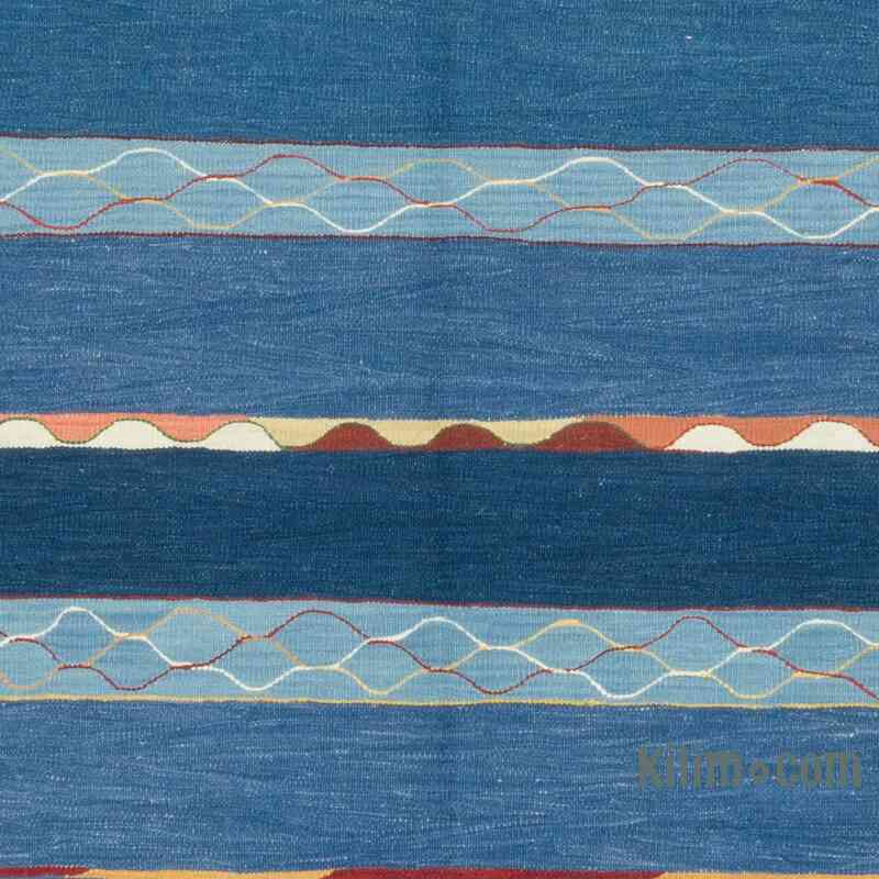 New Handwoven Turkish Kilim Rug - 5' 7" x 7' 7" (67 in. x 91 in.) - K0064414