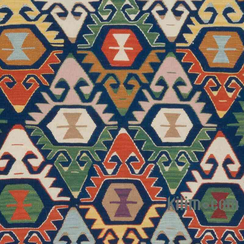 New Handwoven Turkish Kilim Rug - 3' 11" x 5' 11" (47" x 71") - K0065382