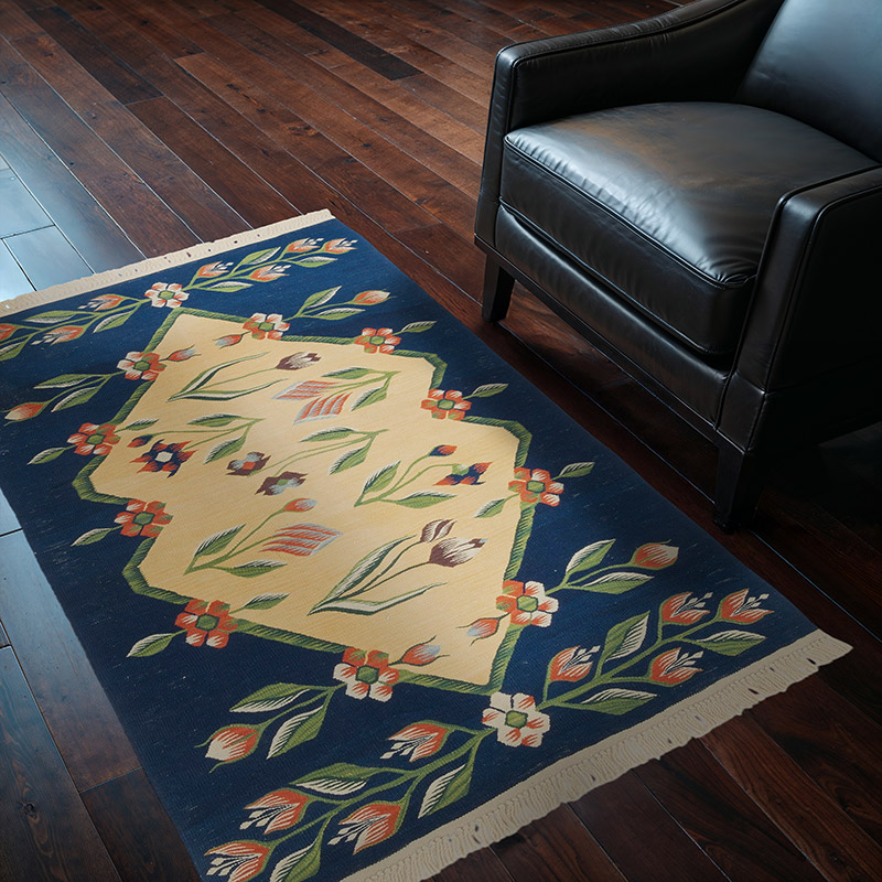 New Handwoven Turkish Kilim Rug - 3' 3" x 4' 11" (39" x 59") - K0065383