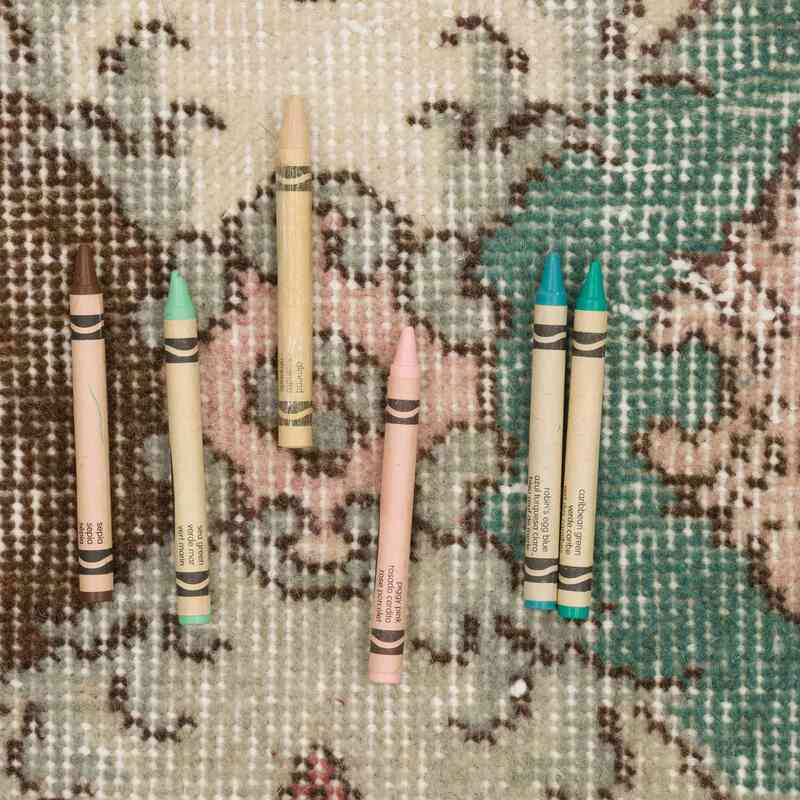 Vintage Turkish Hand-Knotted Rug - 5' 7" x 9' 11" (67" x 119") - K0065458