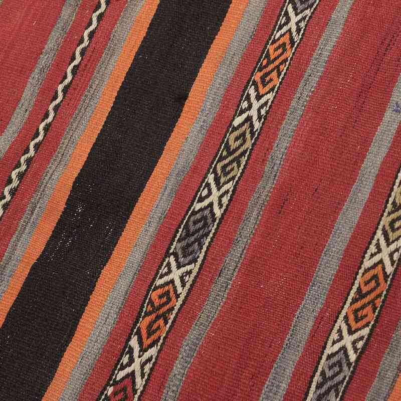 Vintage Anatolian Kilim Rug - 5' 2" x 10' 3" (62" x 123") - K0065720
