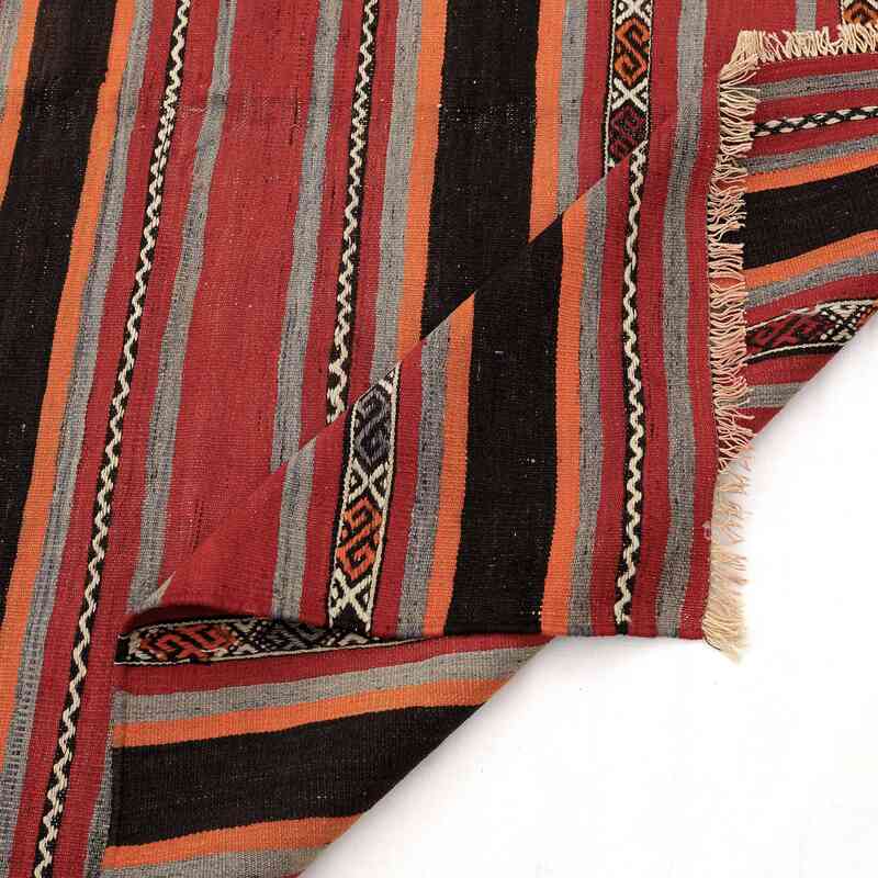 Vintage Anatolian Kilim Rug - 5' 2" x 10' 3" (62" x 123") - K0065720