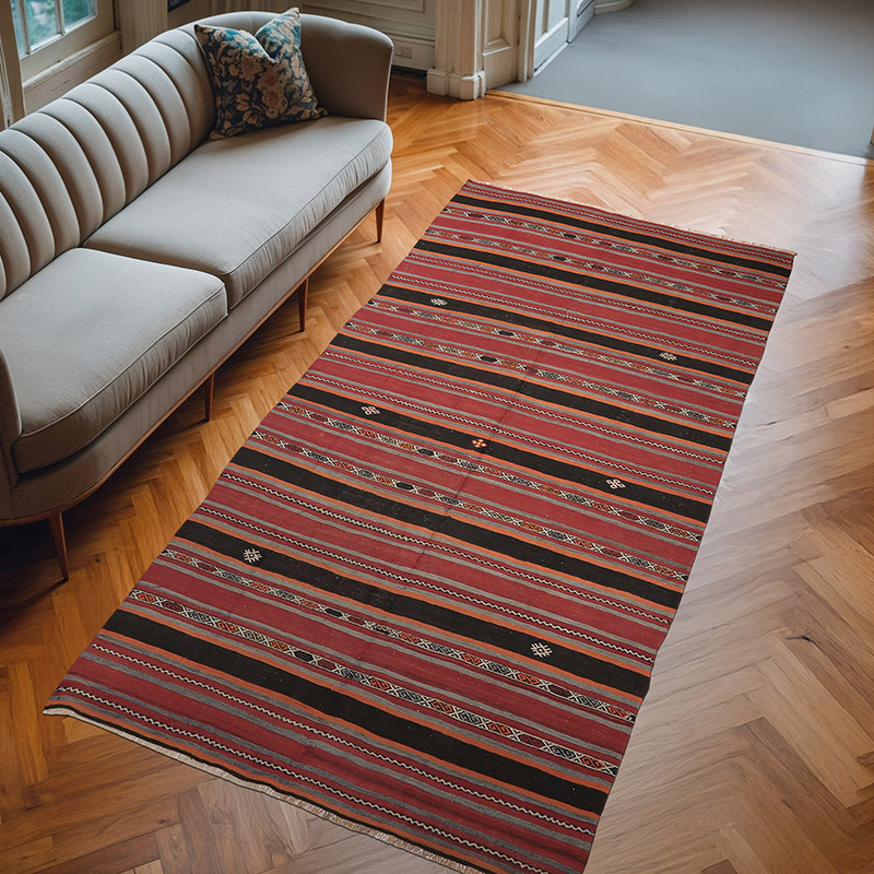 Vintage Anatolian Kilim Rug - 5' 2" x 10' 3" (62" x 123") - K0065720