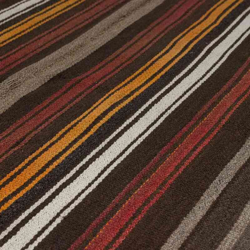 Vintage Anatolian Kilim Rug - 5' 7" x 7' 8" (67" x 92") - K0066352