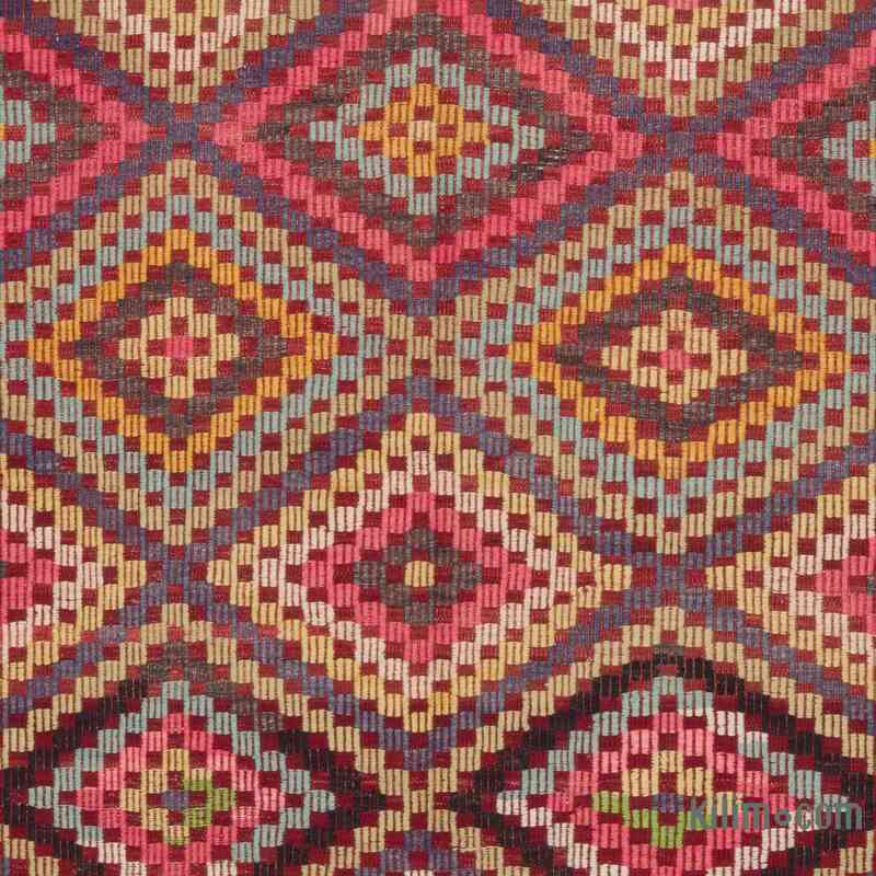 Vintage Anatolian Jijim Rug - 5' 4" x 8' 7" (64" x 103") - K0066861