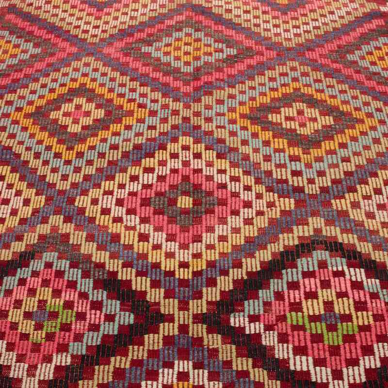 Vintage Anatolian Jijim Rug - 5' 4" x 8' 7" (64" x 103") - K0066861