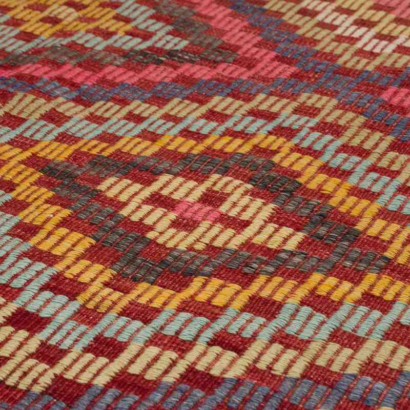 Vintage Anatolian Jijim Rug - 5' 4" x 8' 7" (64" x 103") - K0066861