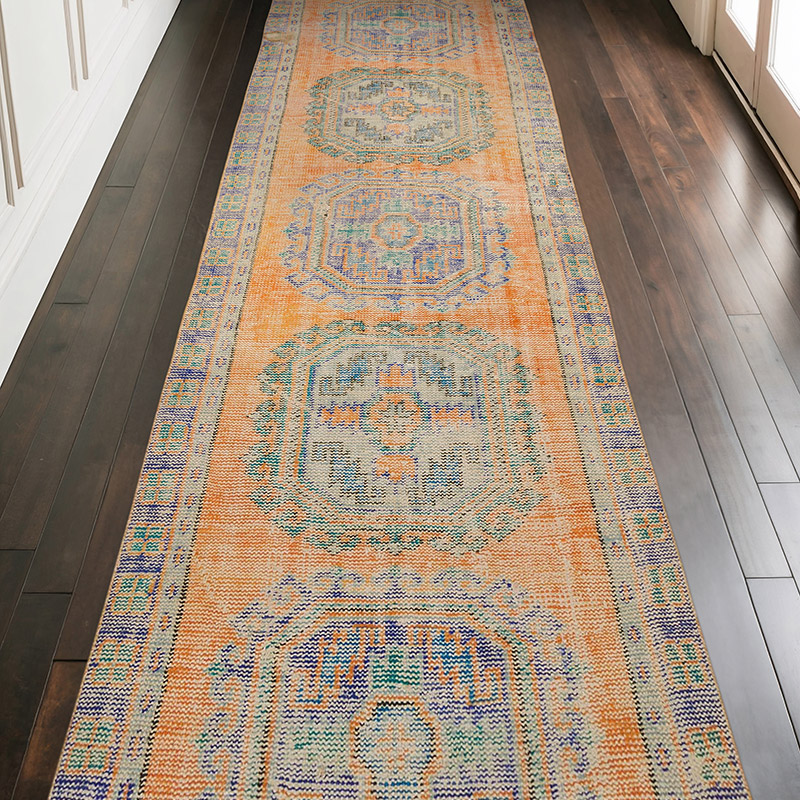 Vintage Turkish Hand-Knotted Runner - 3' 11" x 10' 11" (47" x 131") - K0067547