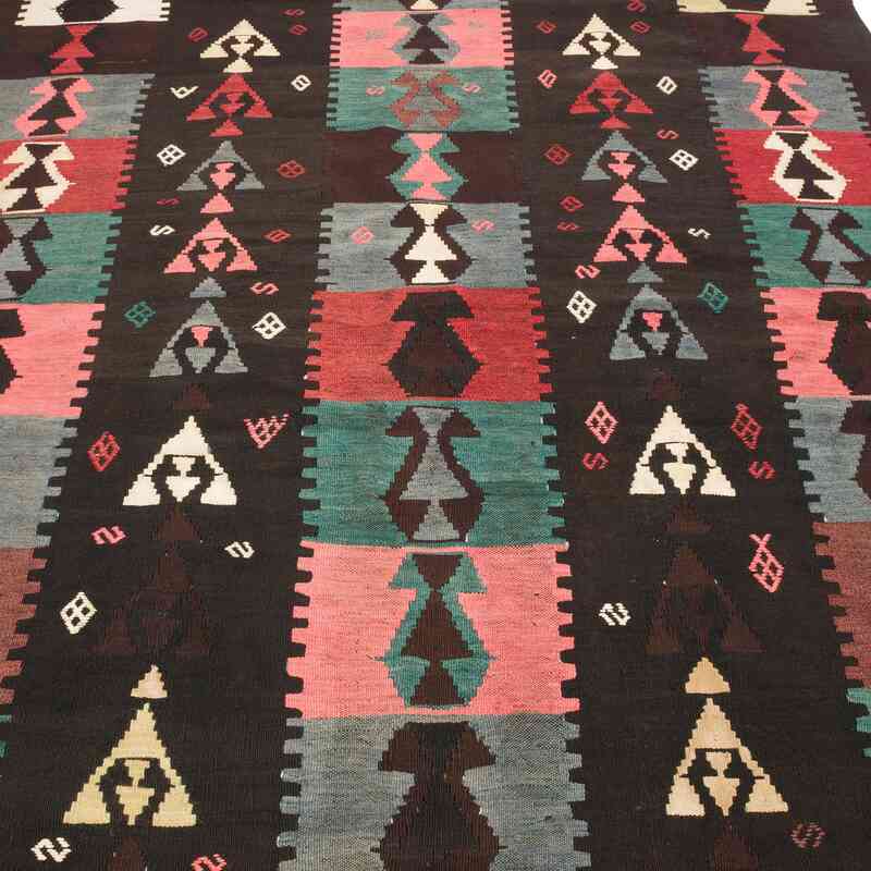 Vintage Balikesir Kilim Rug - 5' 5" x 8' 11" (65" x 107") - K0067593