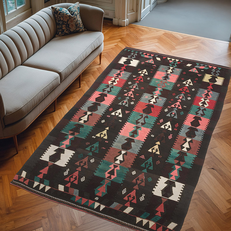Vintage Balikesir Kilim Rug - 5' 5" x 8' 11" (65" x 107") - K0067593