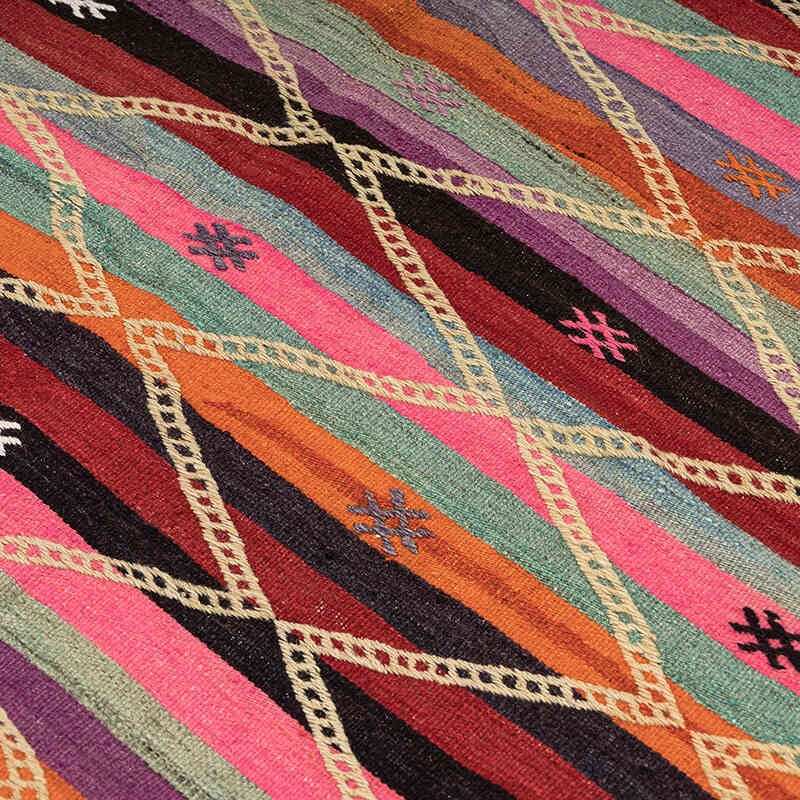 Vintage Afyon Kilim Rug - 5' 5" x 7' 1" (65" x 85") - K0068288
