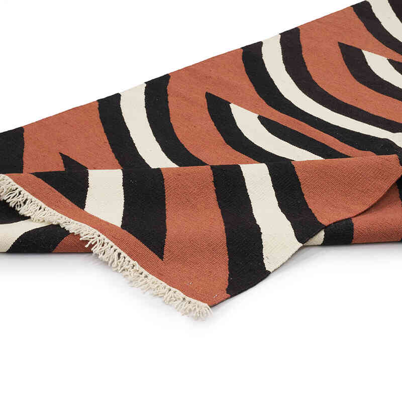 New Handwoven Turkish Kilim Rug - 4' 1" x 6' 5" (49" x 77") - K0069015