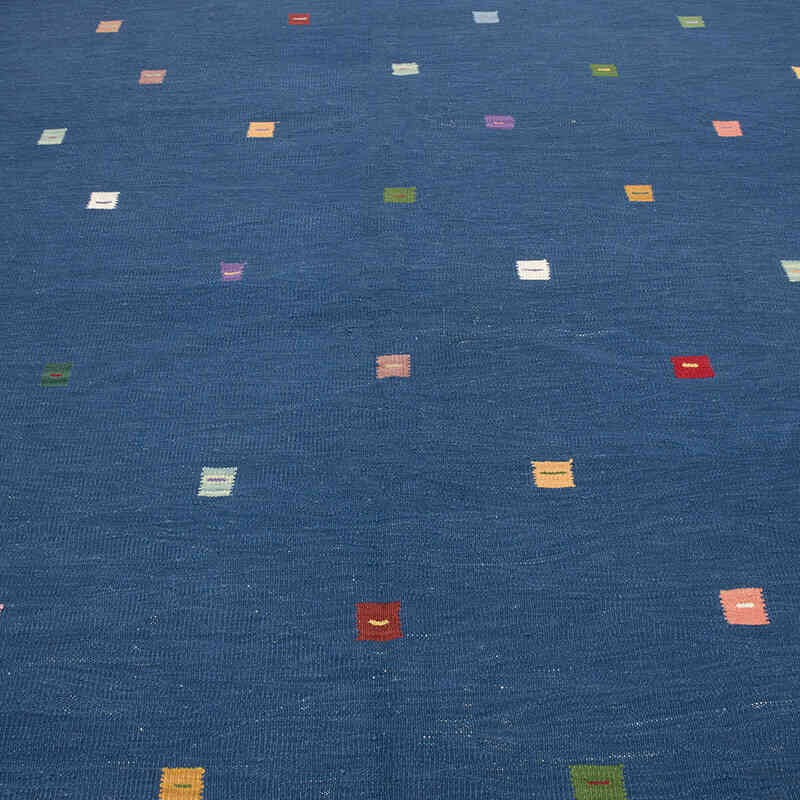 New Handwoven Turkish Kilim Rug - 6' 9" x 9' 9" (81" x 117") - K0069035