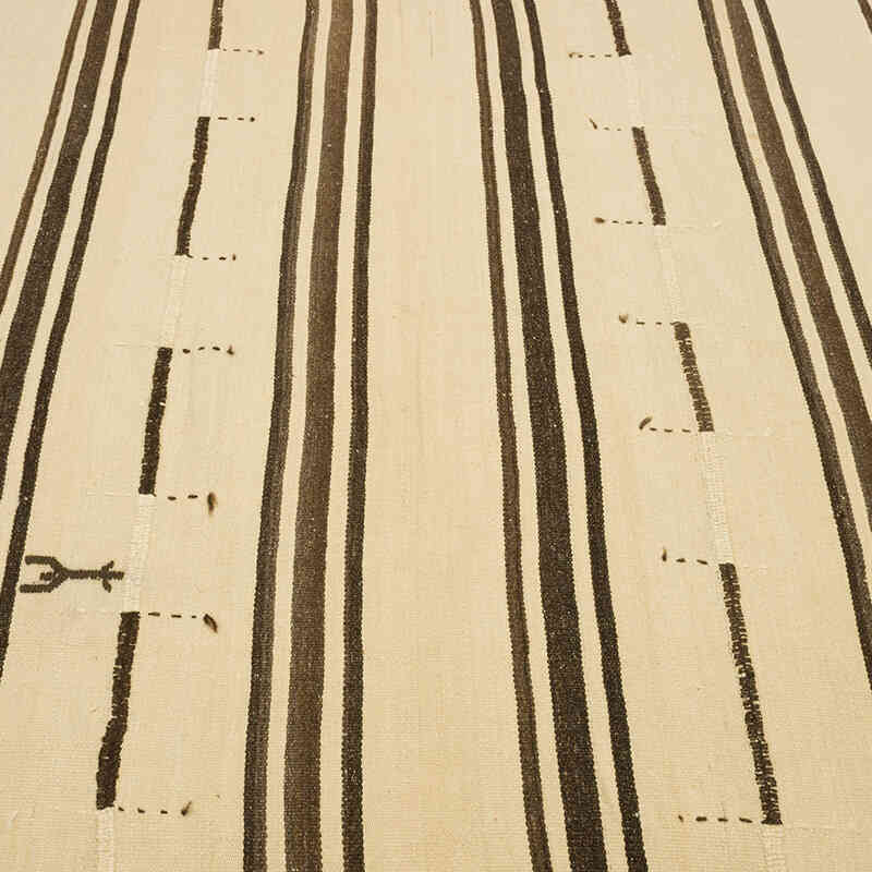 Vintage Anatolian Kilim Rug - 6'  x 8' 9" (72" x 105") - K0069424