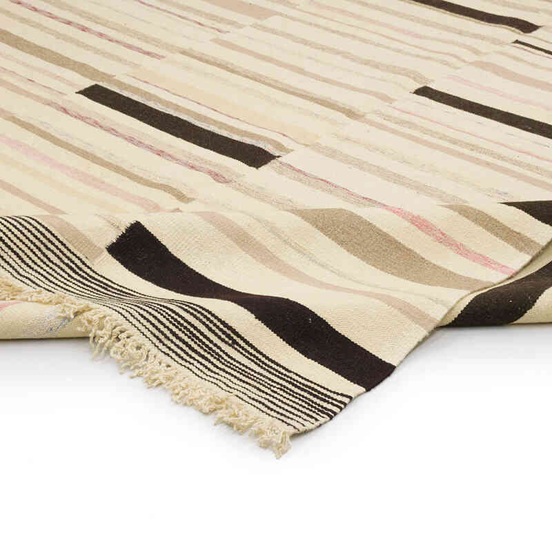 New Handwoven Turkish Kilim Rug - 6' 11" x 9' 4" (83" x 112") - K0069452