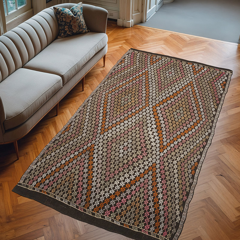 Vintage Anatolian Jijim Rug - 5' 3" x 9' 2" (63" x 110") - K0069471