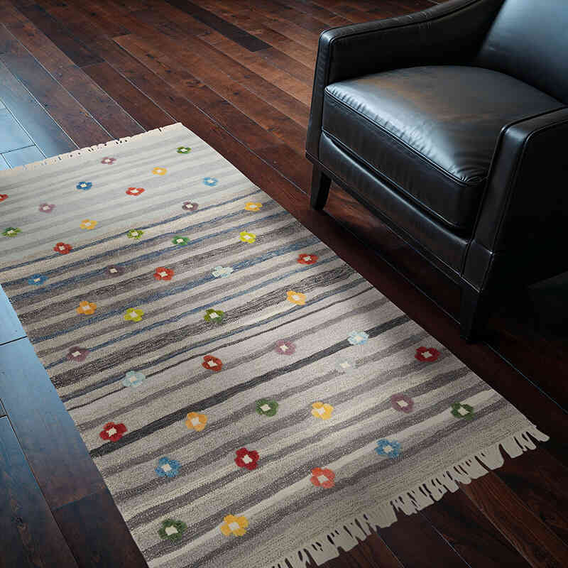New Handwoven Turkish Kilim Rug - 3' 8" x 5' 9" (44" x 69") - K0069528