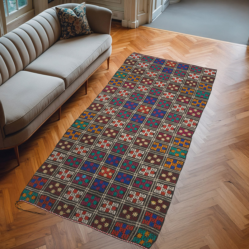 Vintage Anatolian Jijim Rug - 4' 8" x 9' 9" (56" x 117") - K0069603