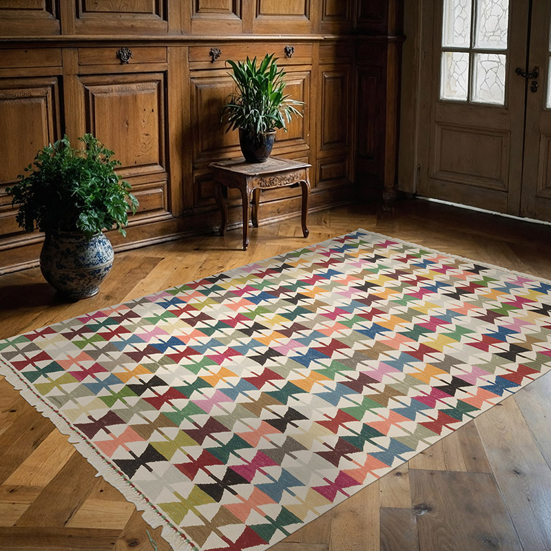 New Handwoven Turkish Kilim Rug - 5' 8" x 7' 10" (68" x 94") - K0070260