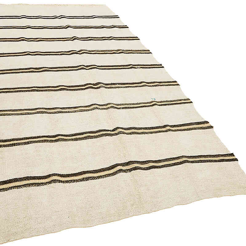 Vintage Anatolian Hemp Kilim Rug - 5' 3" x 10' 4" (63" x 124") - K0070579