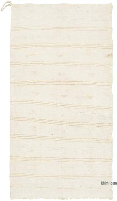 Vintage Anatolian Hemp Kilim Rug - 5' 8" x 10' 6" (68" x 126")