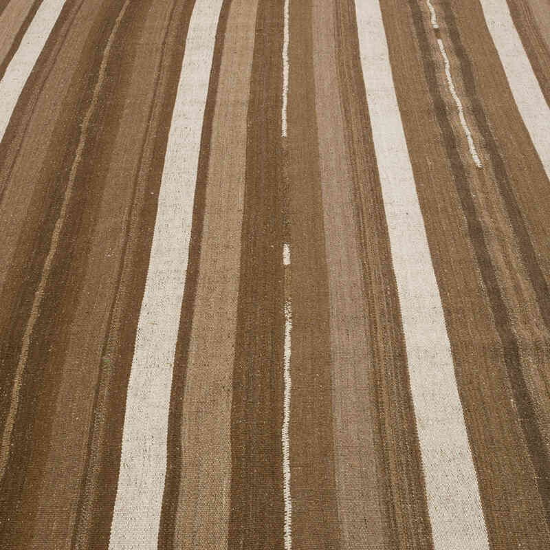 Vintage Anatolian Kilim Rug - 6' 5" x 9'  (77" x 108") - K0070710
